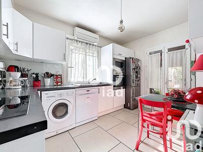 Maison - 186 m² - 9 pièces