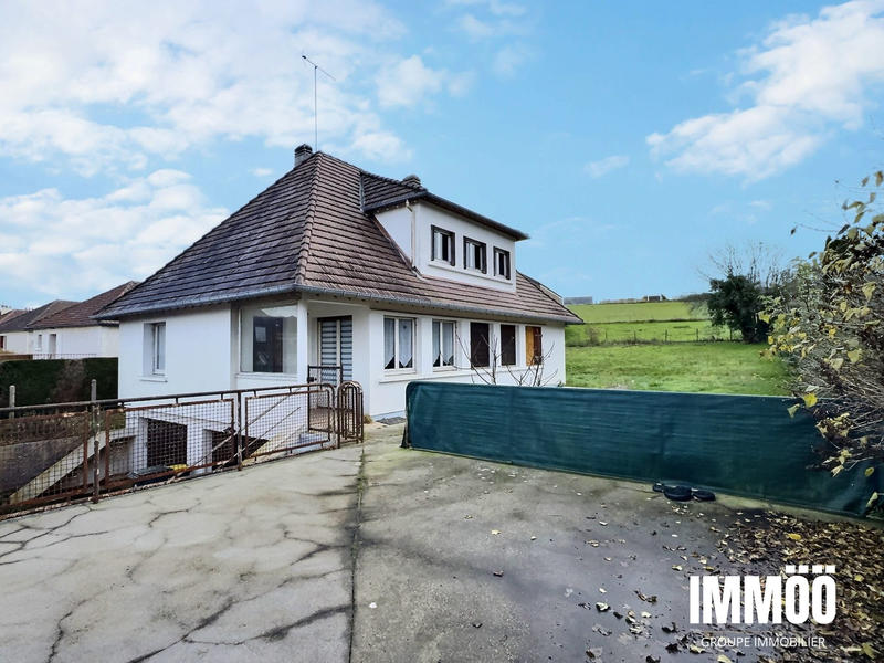 Maison traditionnelle - 135 m² - 6 pièces