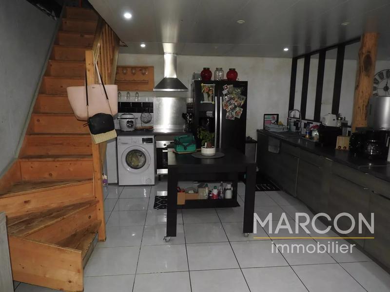 Maison - 97 m² - 4 pièces