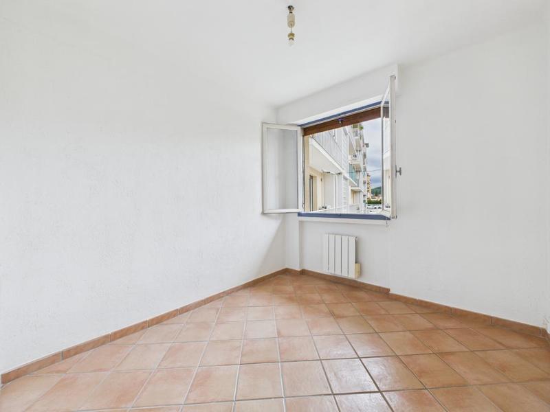 Appartement ancien - 83 m² - 4 pièces