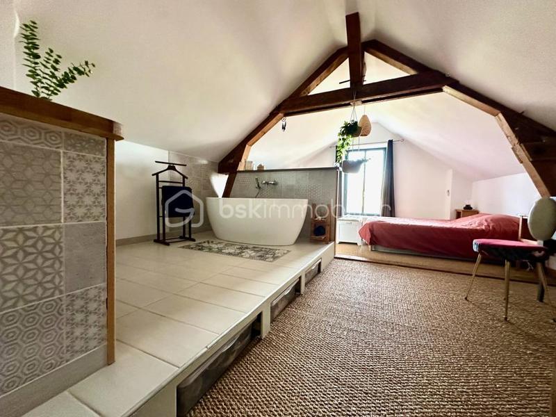 Maison - 110 m² - 4 pièces