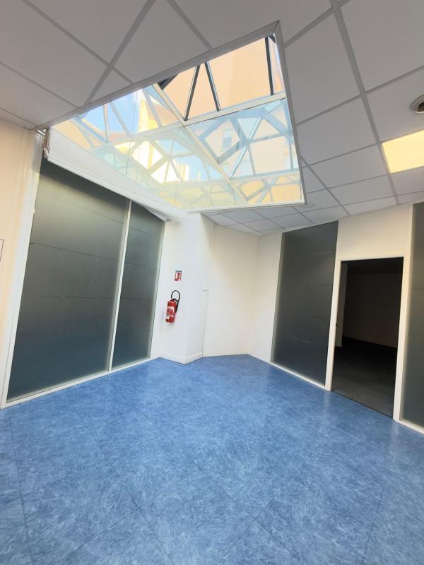 Local commercial - 559 m²