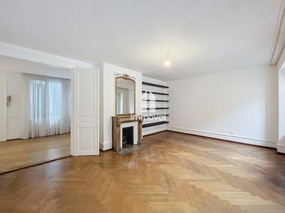 Appartement - 96 m² - 2 pièces