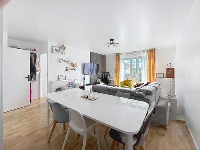 Appartement - 84 m² - 4 pièces