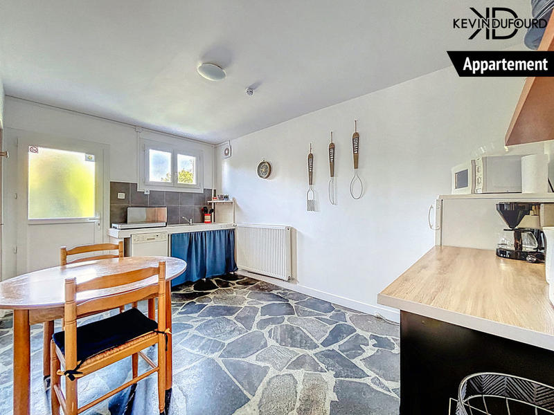 Maison - 175 m² - 9 pièces