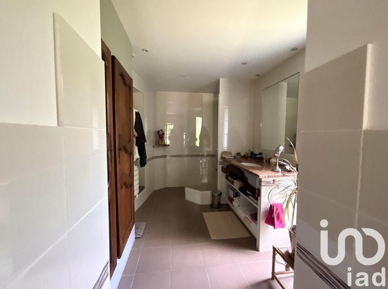 Maison - 205 m² - 5 pièces