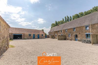 Maison - 350 m² - 12 pièces