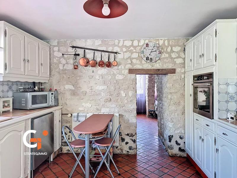 Maison - 200 m² - 10 pièces