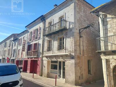 Maison - 243 m² - 7 pièces