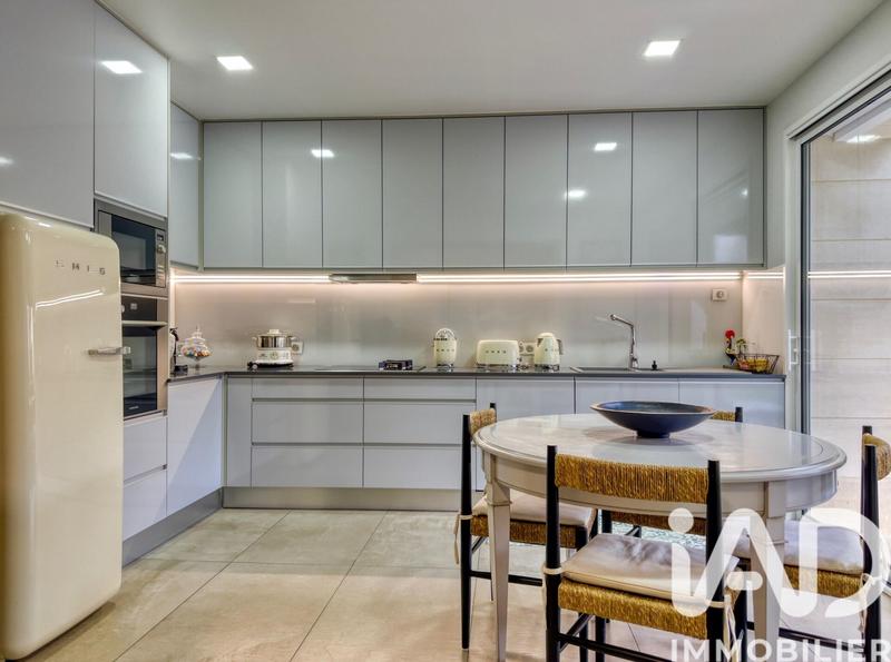 Maison - 176 m² - 6 pièces