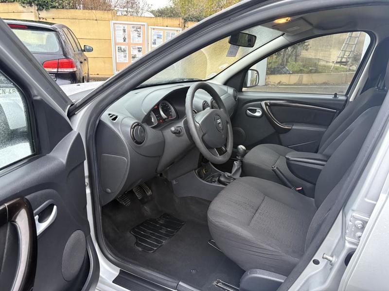 Dacia Duster 1.5 Dci 110 Cv Laureate + Attelage