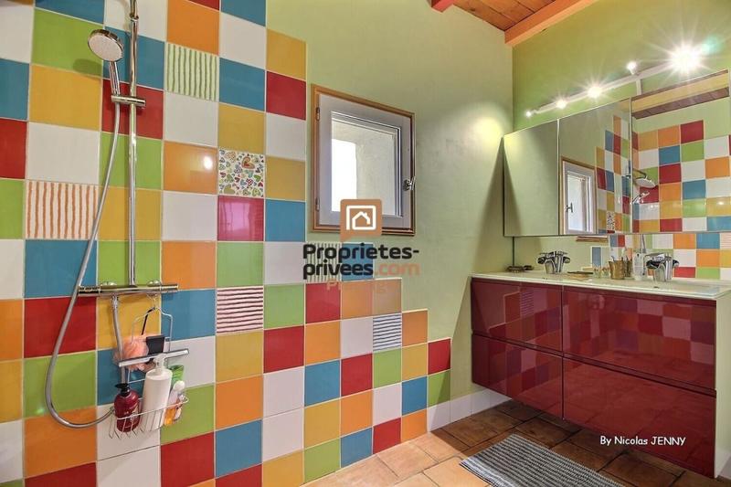 Mas - 218 m² - 6 pièces