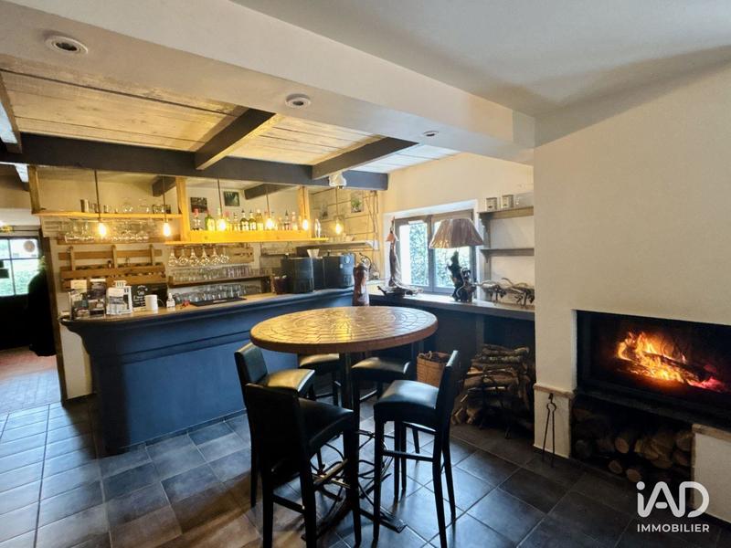 Local commercial - 223 m²