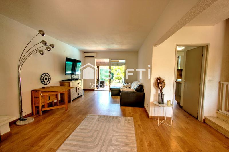 Maison - 87 m² - 5 pièces