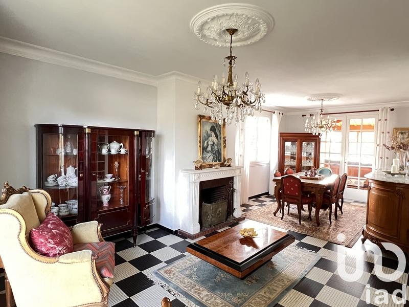 Maison - 137 m² - 7 pièces