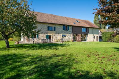 Maison - 309 m² - 9 pièces