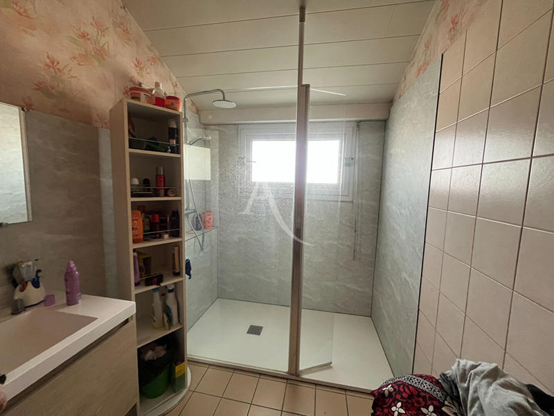 Maison - 97 m² - 4 pièces