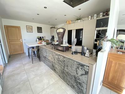 Villa - 200 m² - 5 pièces