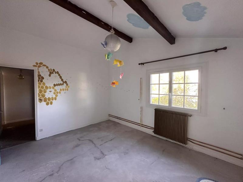 Maison - 180 m² - 8 pièces