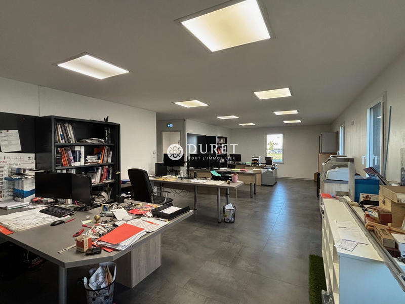 Local d'activités - 2 820 m²