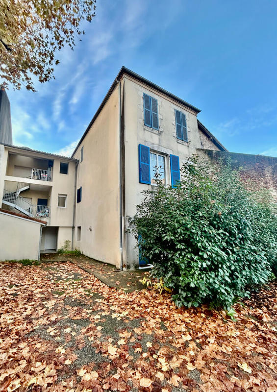 Immeuble - 370 m² - 18 pièces