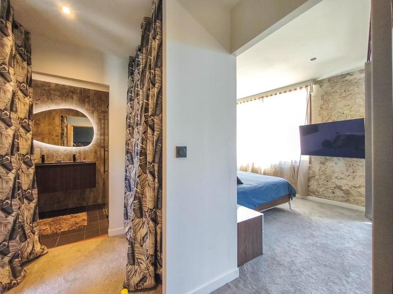 Maison ancienne - 170 m² - 5 pièces