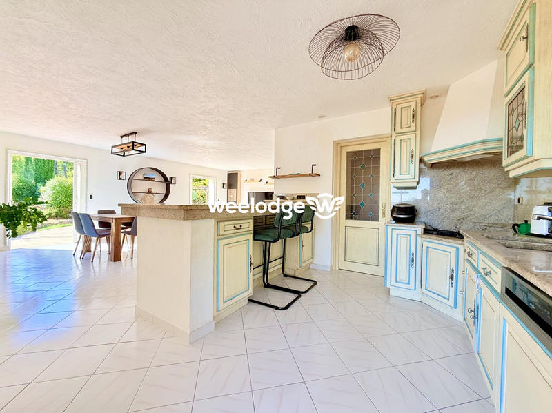 Villa - 153 m² - 6 pièces