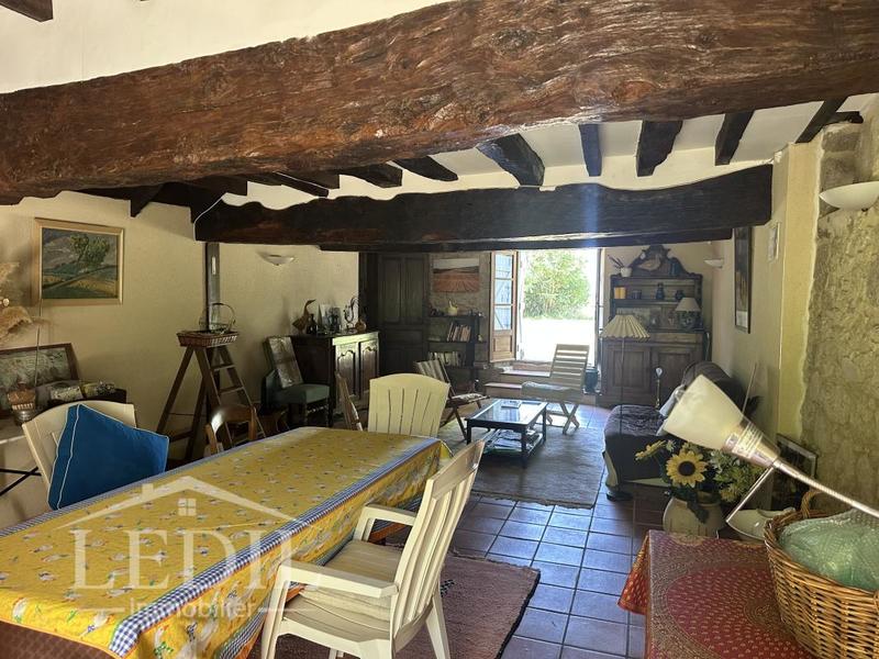 Propriété - 194 m² - 6 pièces