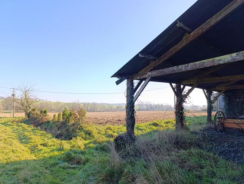 Maison - 420 m² - 9 pièces