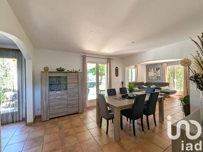 Maison - 121 m² - 5 pièces