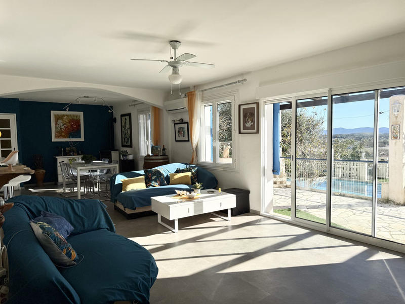 Maison - 120 m² - 5 pièces