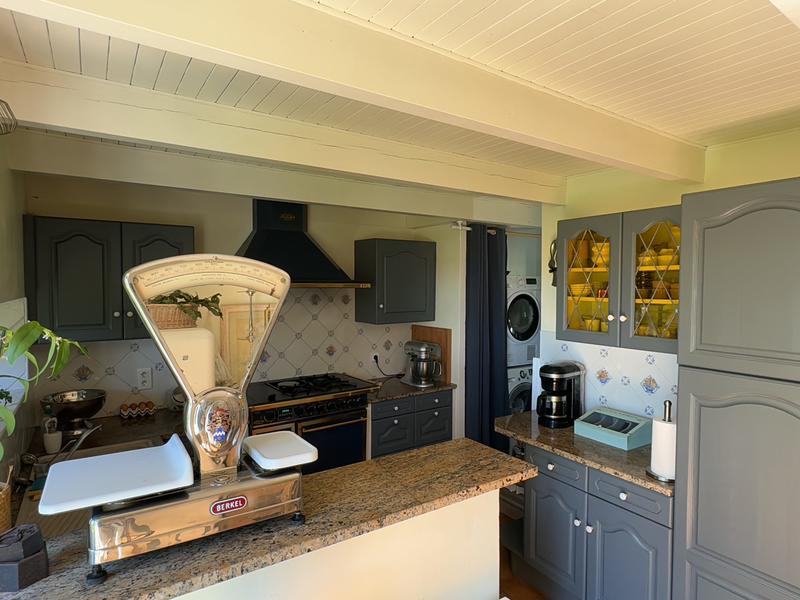 Maison - 201 m² - 7 pièces