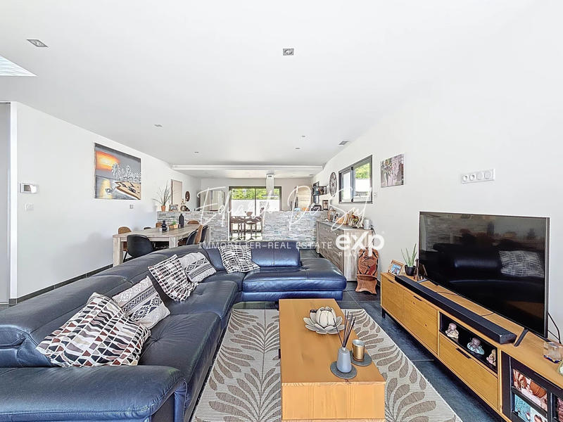 Maison - 142 m² - 5 pièces