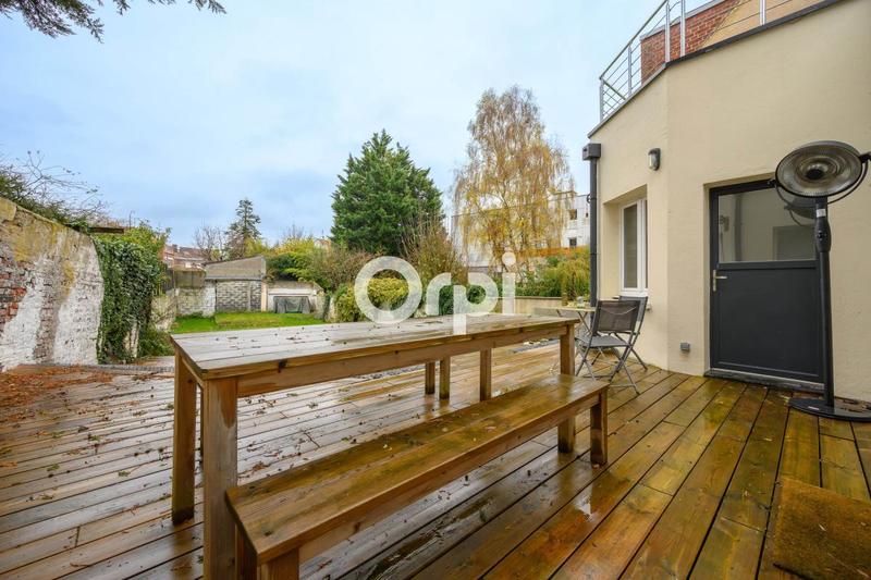 Maison - 180 m² - 7 pièces