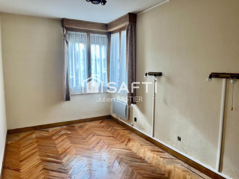 Maison - 180 m² - 6 pièces