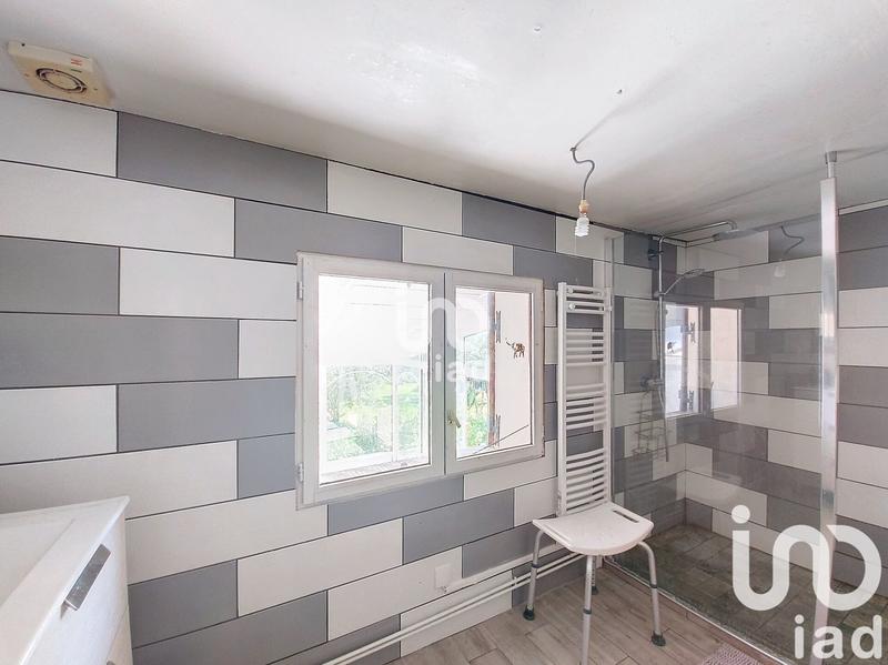 Maison - 247 m² - 10 pièces