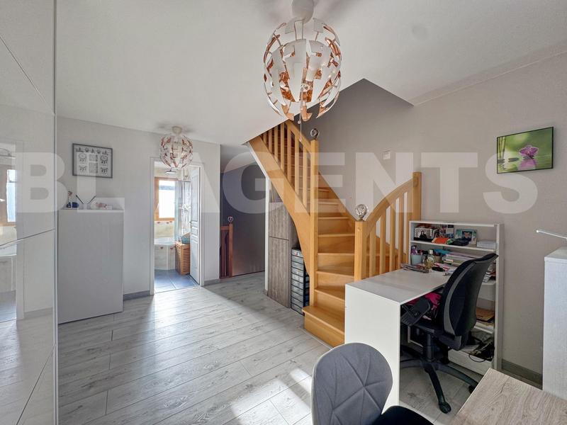 Maison - 157 m² - 6 pièces