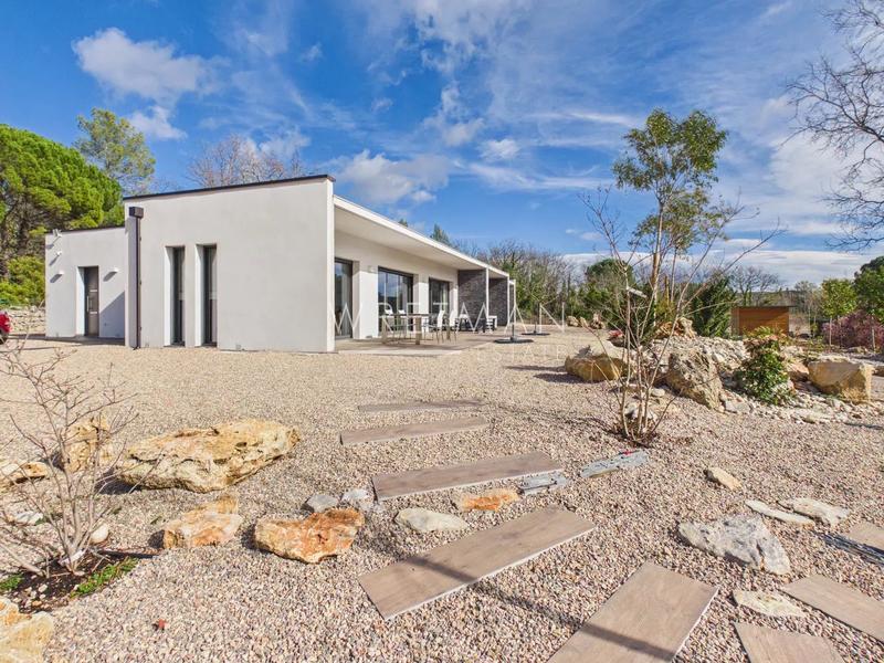 Villa - 203 m² - 5 pièces