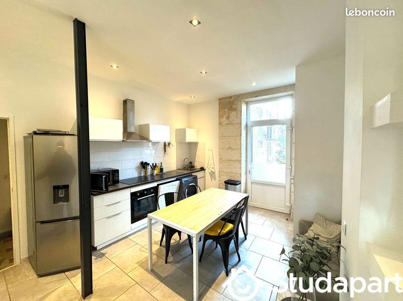 Chambre - 14 m² - 1 pièce