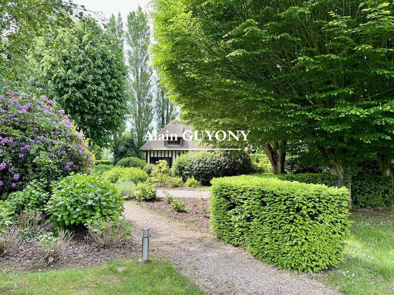 Maison contemporaine - 466 m² - 12 pièces