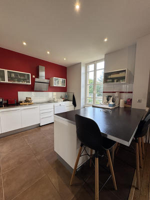 Appartement - 147 m² - 4 pièces