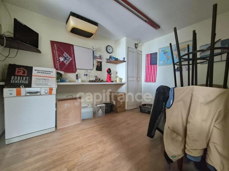 Hangar - 72 m² - 1 pièce