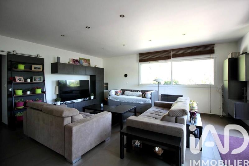 Maison - 235 m² - 7 pièces