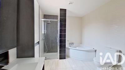 Maison - 126 m² - 5 pièces