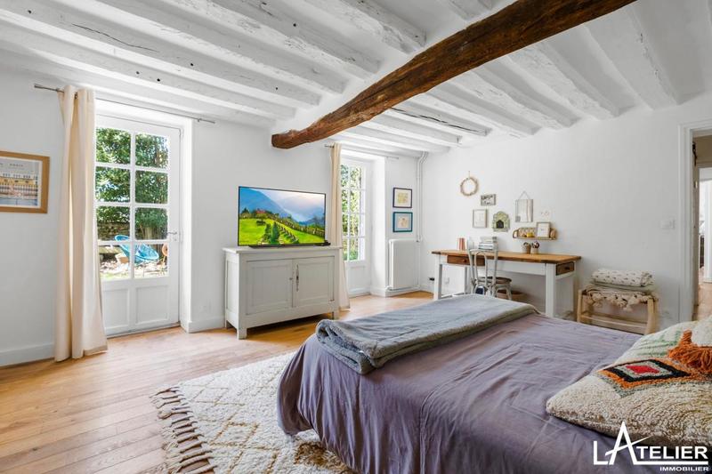 Maison - 258 m² - 10 pièces