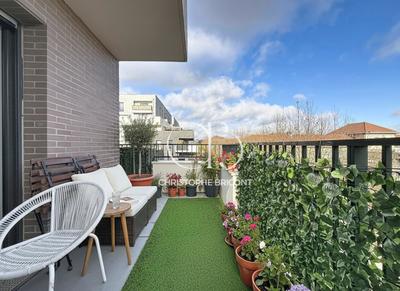 Appartement - 64 m² - 3 pièces