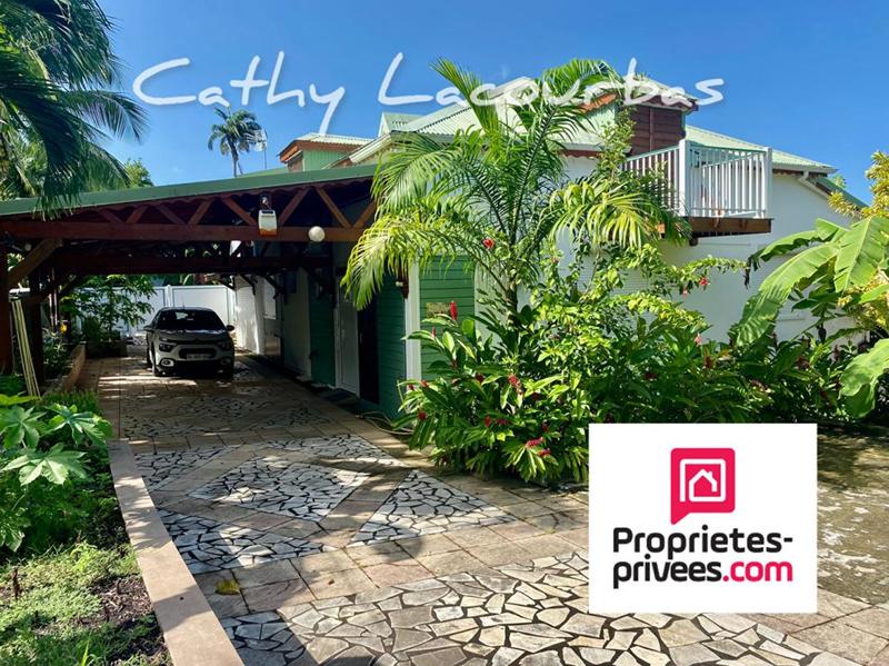 Villa - 234 m² - 8 pièces