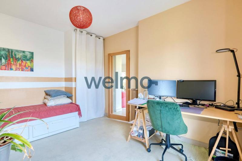 Maison - 360 m² - 10 pièces