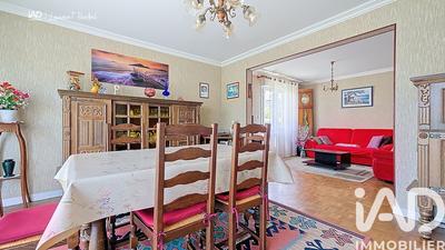 Maison - 104 m² - 5 pièces