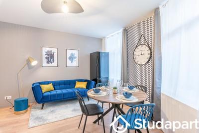 Chambre - 10 m² - 1 pièce